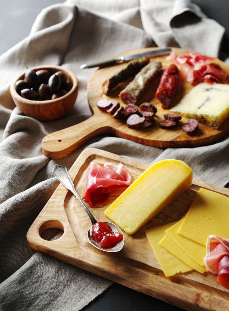 Olívafa felszolgálódeszka - ⌀320x(H)19mm - 3