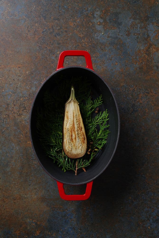 Zománcozott öntöttvas fazék - 4,4L - Piros - 365x290x(H)115mm - 4