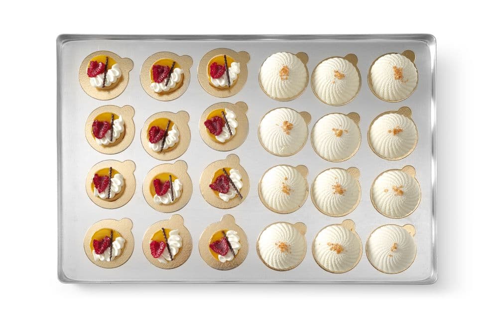 Vitrintálca ezüst - 400x300x(H)20mm - 2