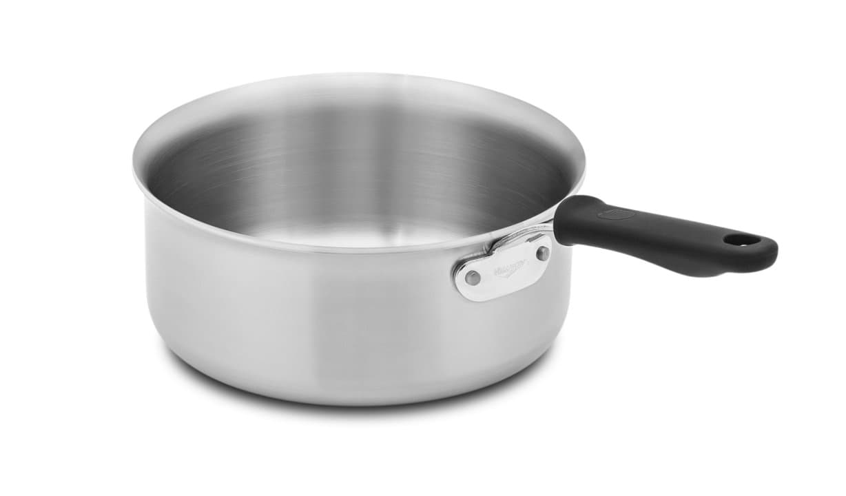 4 ½-quart Tribute® 3-ply saucepan and silicone handle
