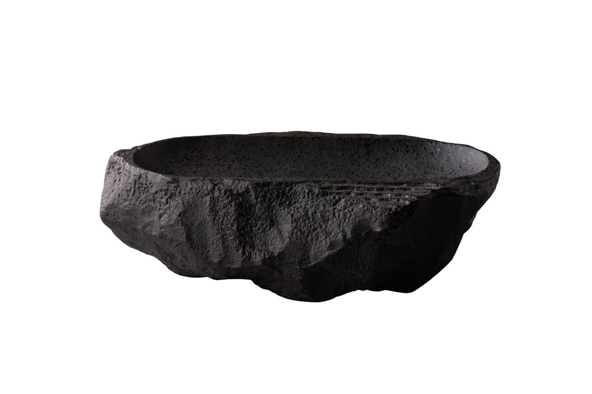 Studio Raw Natural Stone kő formájú tálaló fekete / natúr 23 x 15 x 6,5 cm